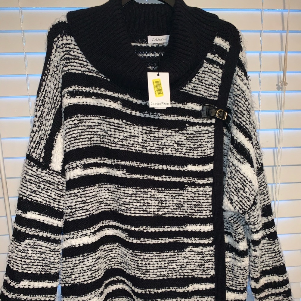 Calvin Klein New With Tags L/XL Sweater